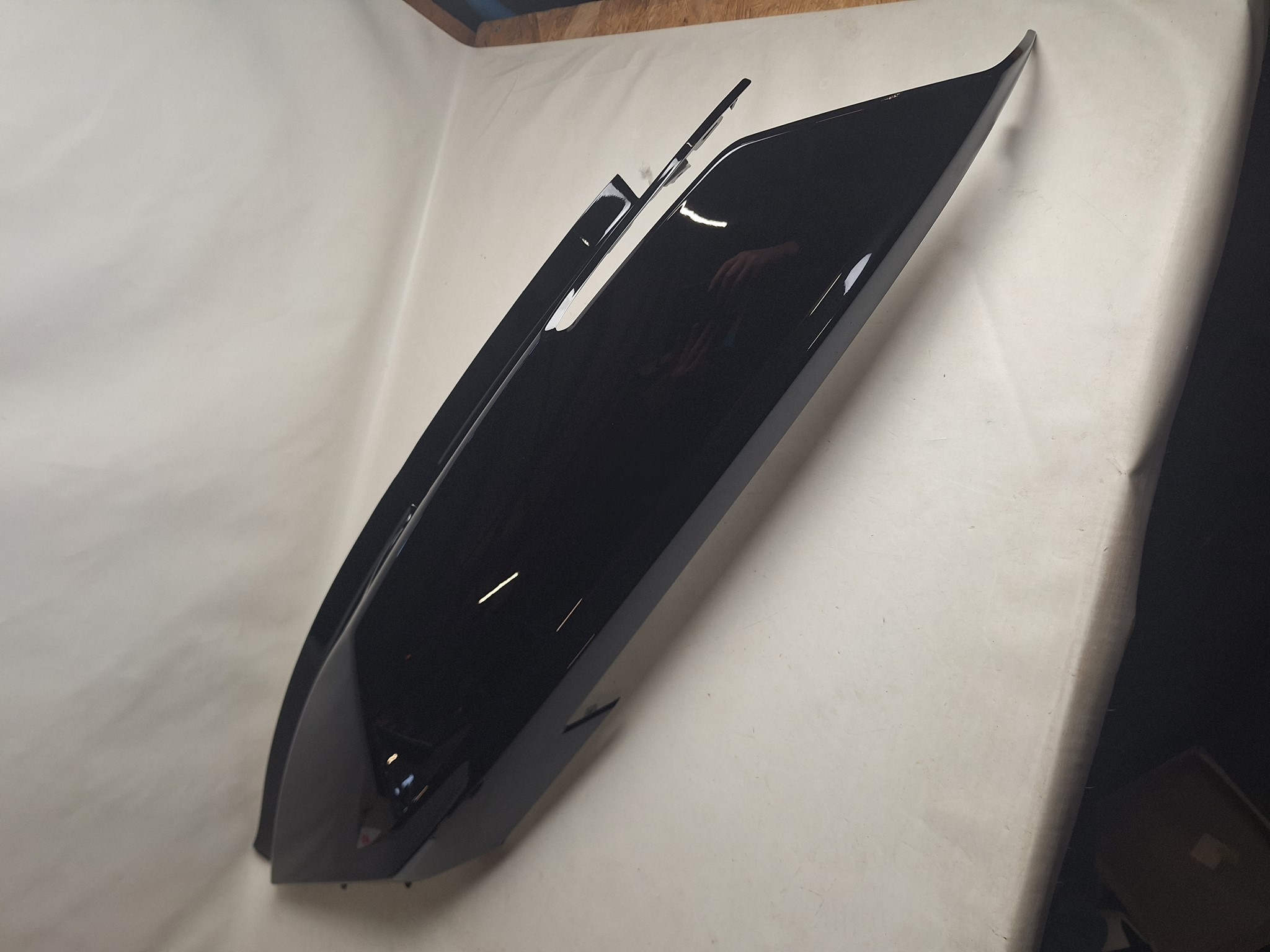 Picture of Kymco  DOWNTOWN125I ABS EURO4  SEITENVERKLEIDUNG LINKS   83600-ACD5-E00-JEP